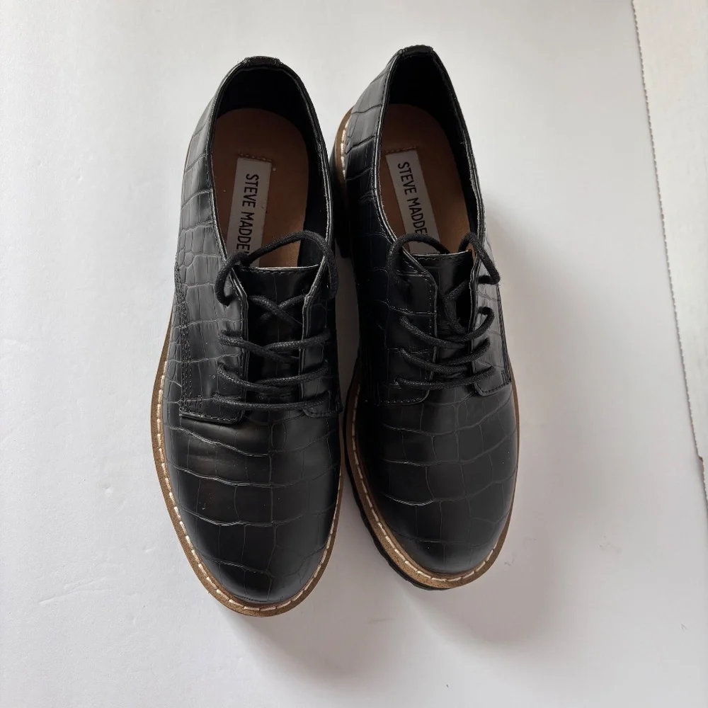 Steve Madden Women's Terri Derby Platform SZ 5.5 Black Crocodile Print Shoe